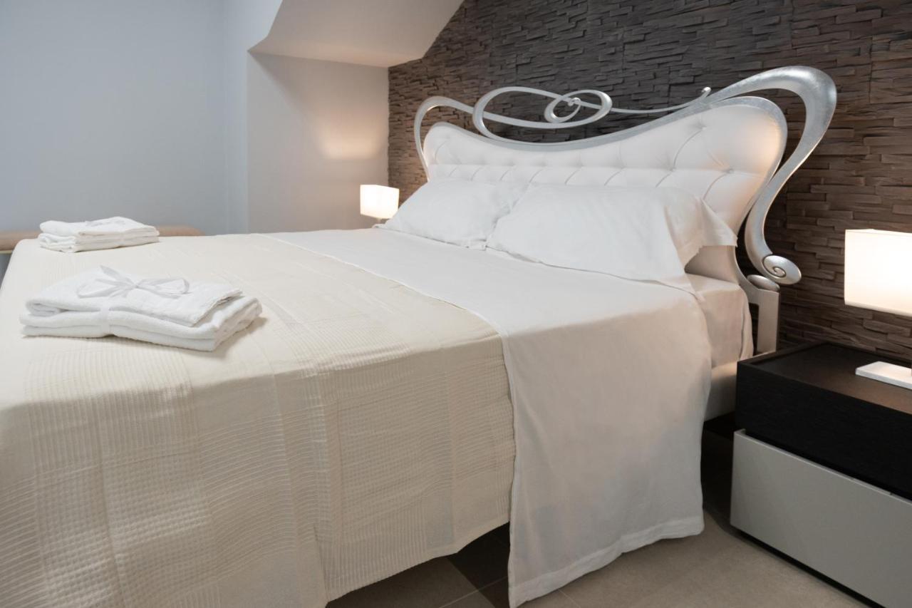 Iitana Luxury Apartment - Fronte Mare Con Vasca Idromassaggio Catánia Buitenkant foto