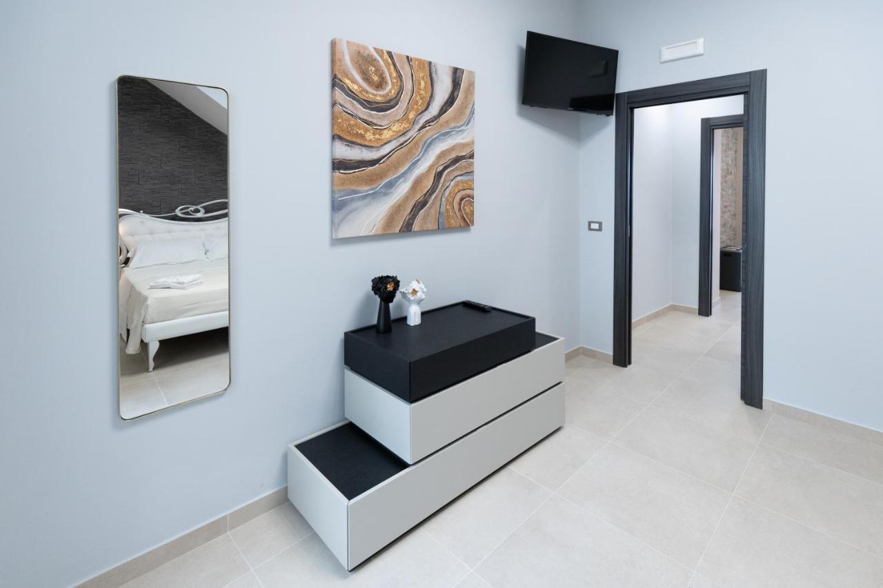 Iitana Luxury Apartment - Fronte Mare Con Vasca Idromassaggio Catánia Buitenkant foto