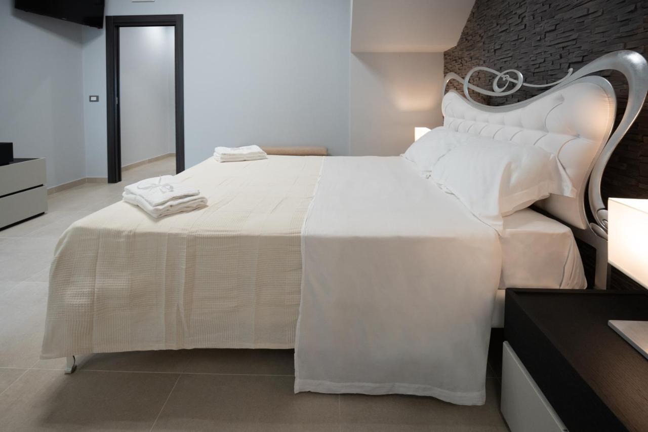 Iitana Luxury Apartment - Fronte Mare Con Vasca Idromassaggio Catánia Buitenkant foto