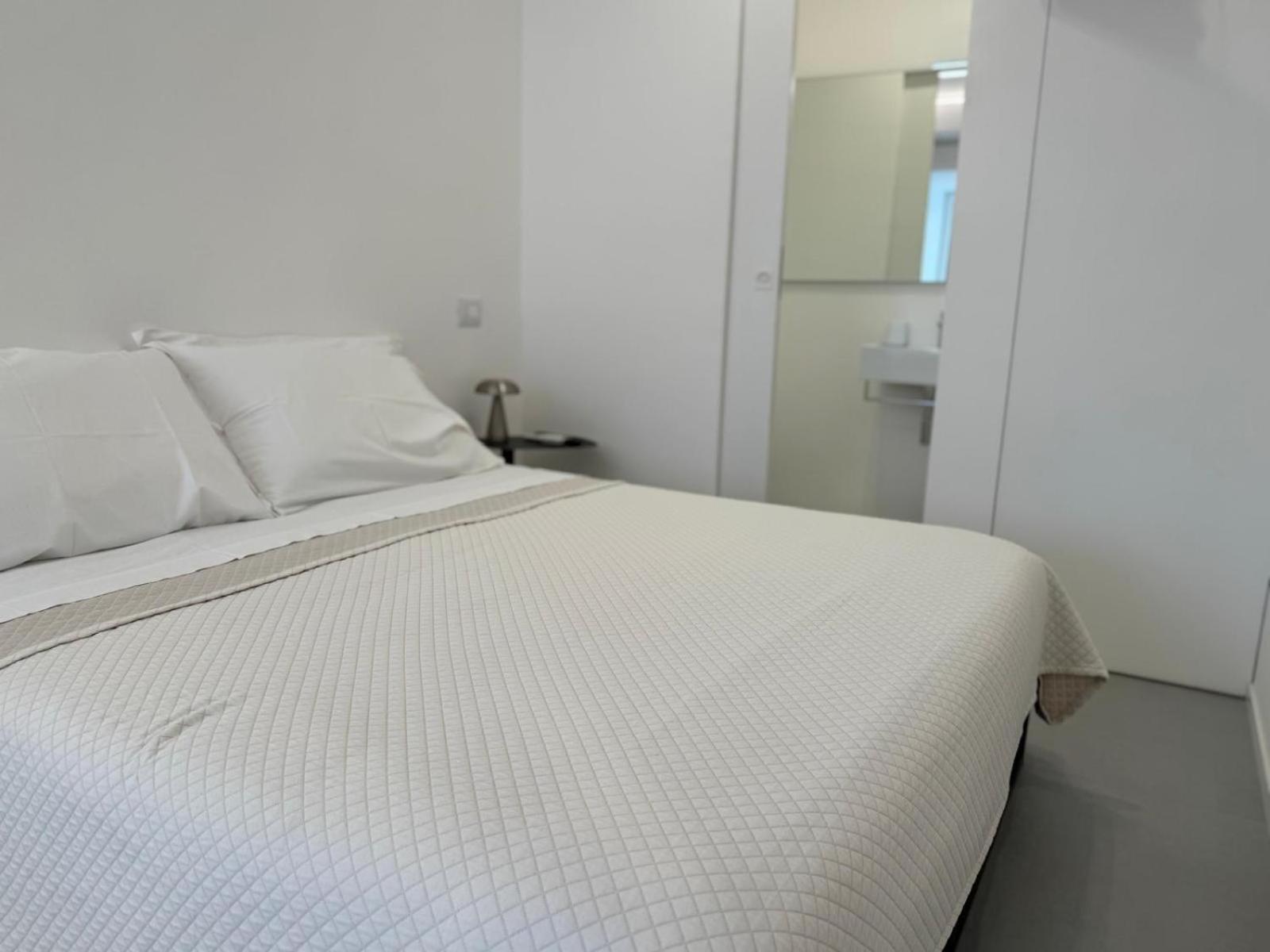 Iitana Luxury Apartment - Fronte Mare Con Vasca Idromassaggio Catánia Buitenkant foto