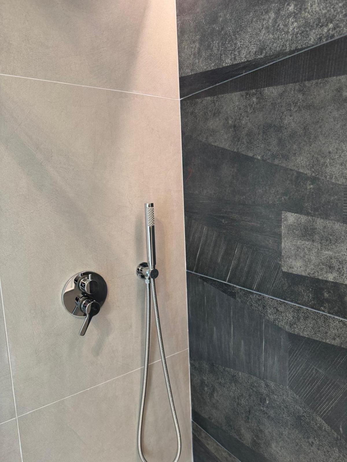 Iitana Luxury Apartment - Fronte Mare Con Vasca Idromassaggio Catánia Buitenkant foto