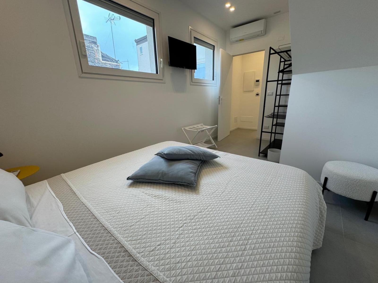 Iitana Luxury Apartment - Fronte Mare Con Vasca Idromassaggio Catánia Buitenkant foto